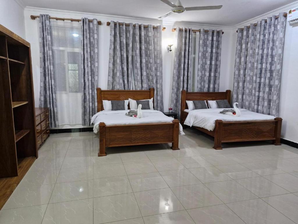 64 Zenj House Luxury Airport B&B Mbweni Exterior foto