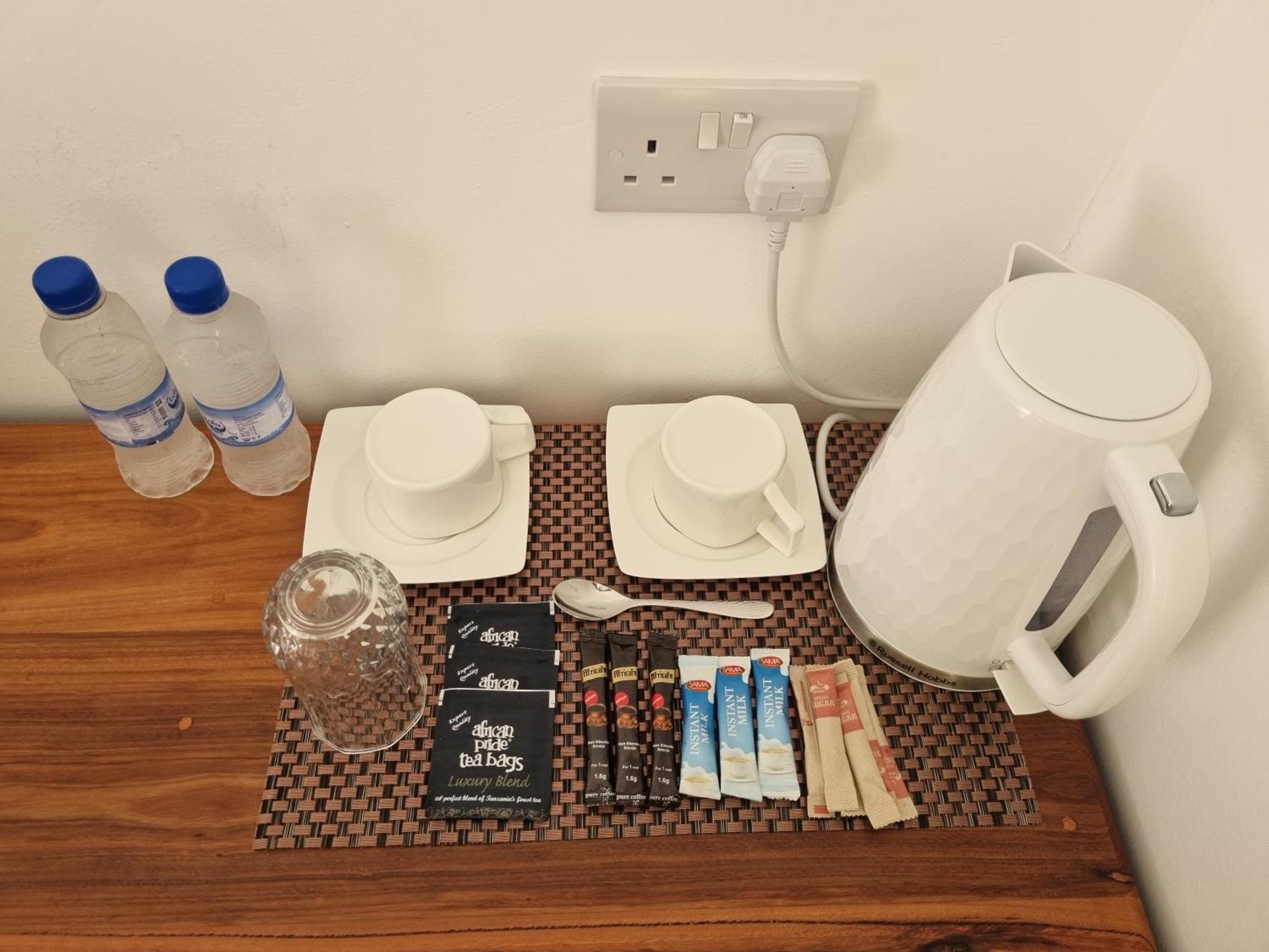 64 Zenj House Luxury Airport B&B Mbweni Exterior foto